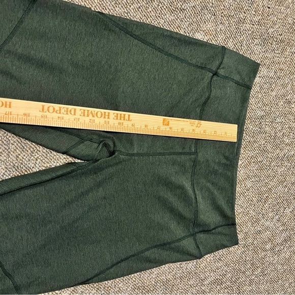 Outdoor Voices 3/4 Warmup Leggings Hunter Green XL Z - Picture 5 of 8